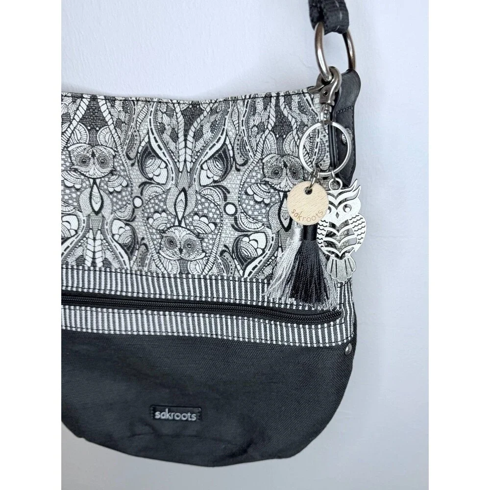 Sakroots Owl Shoulder Crossbody Bag Purse Bag Charm Tassels Black Off White Rare - Picture 3 of 16